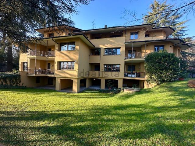 Appartamento in vendita a Monza, Monza-brianza