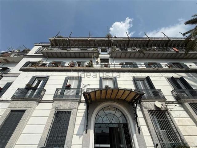 Attico in vendita a Municipalità 1, Campania