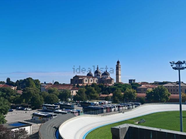 Attico in vendita a Madonna Pellegrina, Padova