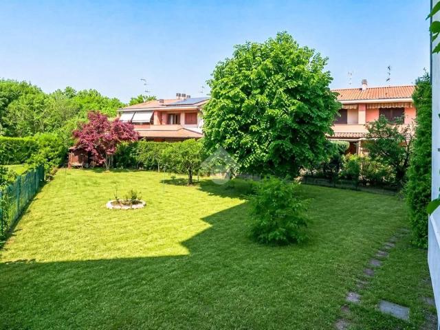 Appartamento in vendita a Treviglio, Lombardia