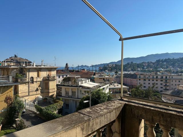 Attico in vendita a San Michele di Pagana, Rapallo