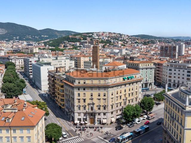 Attico in vendita a Città Nuova-Barriera Nuova-San Vito-Città Vecchia, Villa Opicina