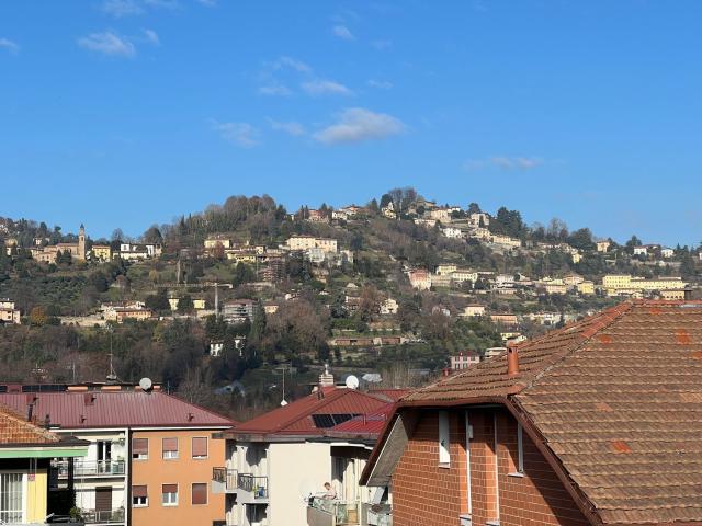 Attico in vendita a Loreto, Bergamo