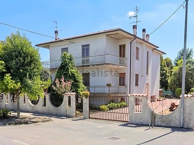 Appartamento in vendita a San Pietro Di Morubio, Veneto