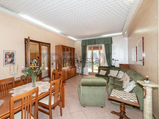 Appartamento in vendita a Quartiere Santa Maria, Randazzo
