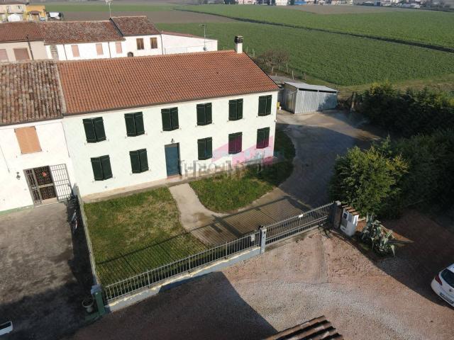 Appartamento in vendita a Melara, Rovigo