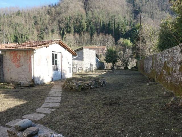 Appartamento in vendita a Unione dei comuni Media Valle del Serchio, Ponte A Serraglio