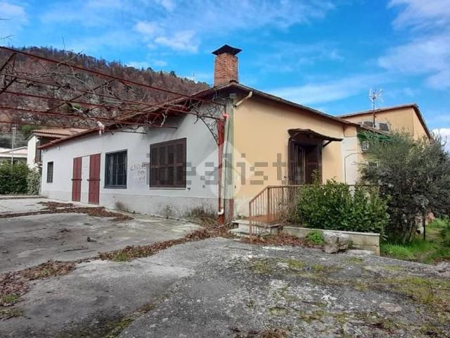 Appartamento in vendita a Fumone, Lazio