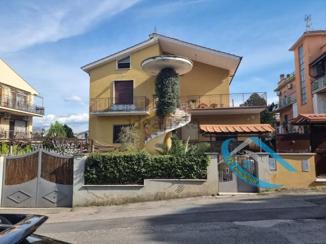 Appartamento in vendita a Guidonia Montecelio, Roma Capitale