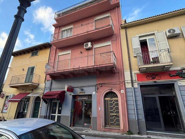 Appartamento in vendita a Barcellona, Barcellona Pozzo Di Gotto