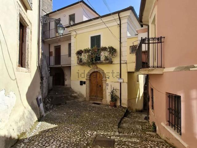 Appartamento in vendita a Fontechiari, Lazio