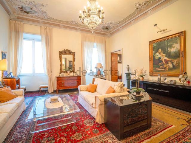 Appartamento in vendita a Centro Est, Serra Riccò