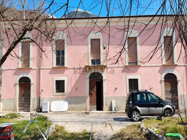 Appartamento in vendita a Sulmona, L'Aquila