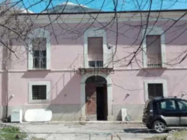 Appartamento in vendita a Sulmona, Abruzzo