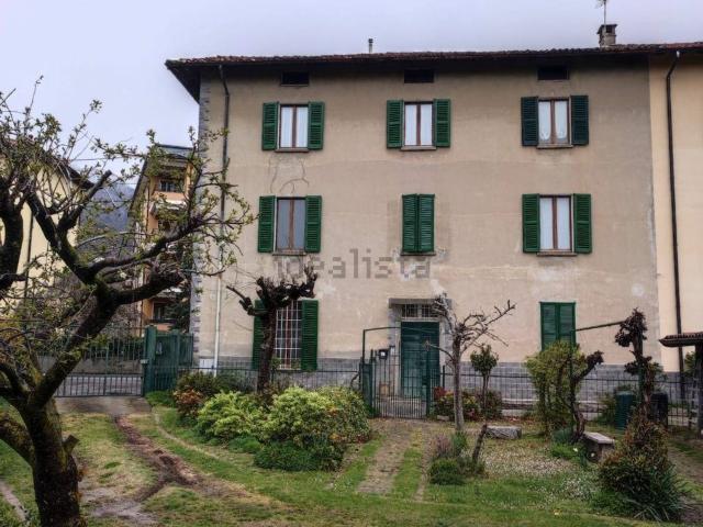 Appartamento in vendita a Lezza, Ponte Lambro