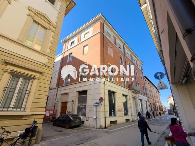 Appartamento in vendita a Quartiere Centro Nord, Faenza