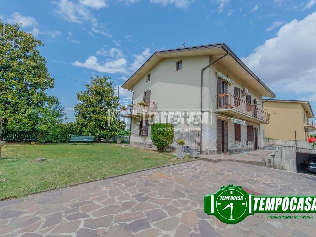 Appartamento in vendita a La Verza, Piacenza