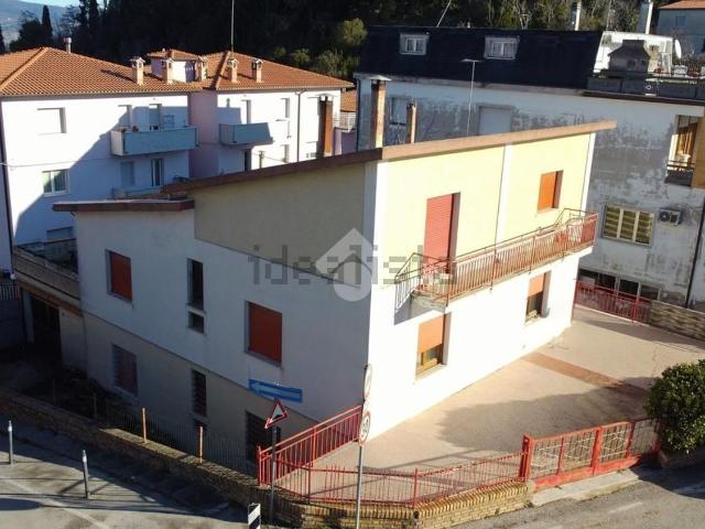 Appartamento in vendita a Sant'Agostino, Marche
