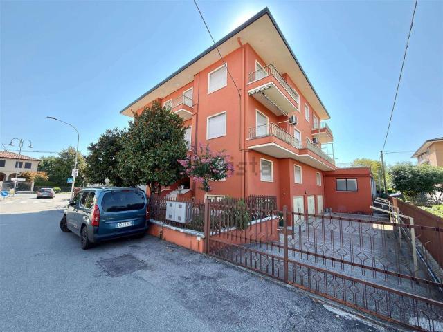 Appartamento in vendita a Lerino, Torri Di Quartesolo