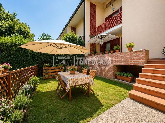 Appartamento in vendita a Tresinaro - Secchia, Re