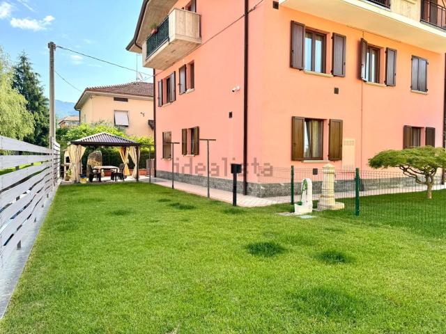 Appartamento in vendita a Almè, Lombardia