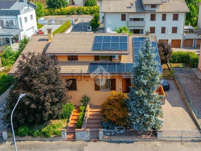 Appartamento in vendita a Castelnovo di Sotto