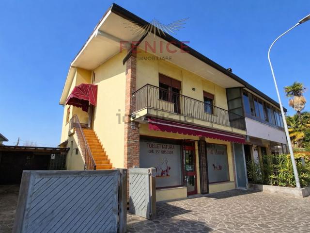 Appartamento in vendita a Fonte, Caerano San Marco