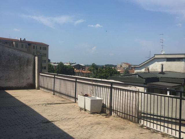 Attico in vendita a Infrangibile, Piacenza