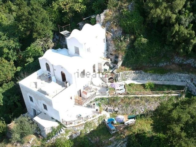Appartamento in vendita a Amalfi, Campania