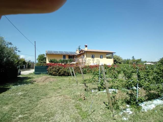 Appartamento in vendita a Spoleto, Umbria