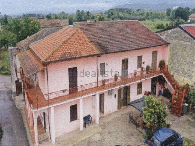 Appartamento in vendita a Puglianello, Campania