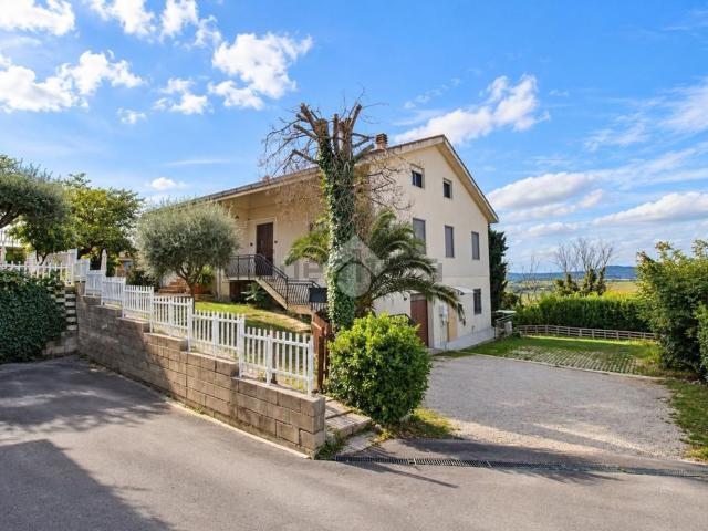 Appartamento in vendita a Contrada Bagnolo, Recanati