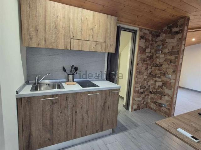 Appartamento in vendita a Roncate, Como