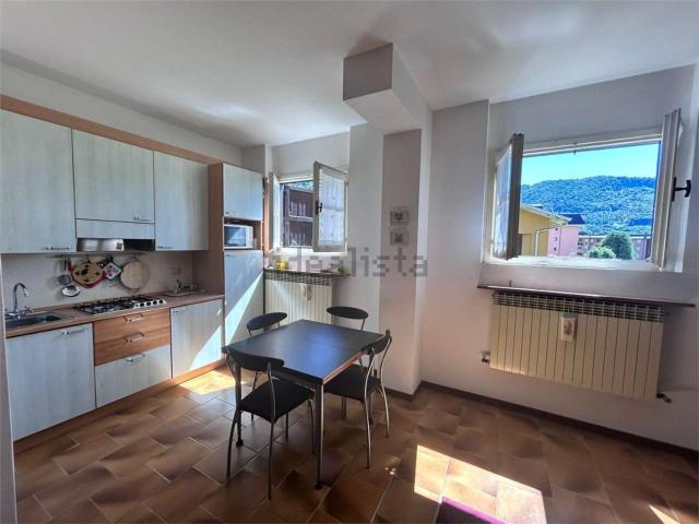 Appartamento in vendita a Moggio, Lombardia