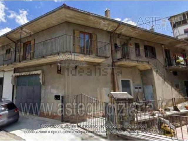 Appartamento in vendita a Crognaleto, Teramo