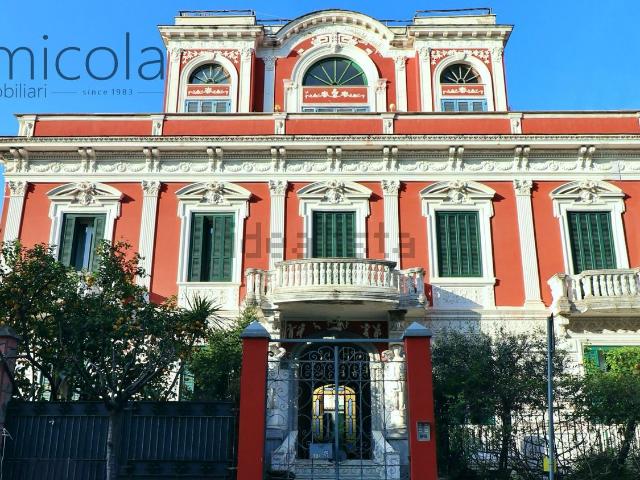 Appartamento in vendita a Portici, Campania