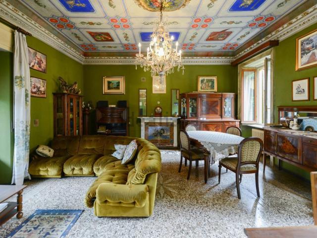 Appartamento in vendita a Comunità Montana Valli del Verbano, Castello Cabiaglio