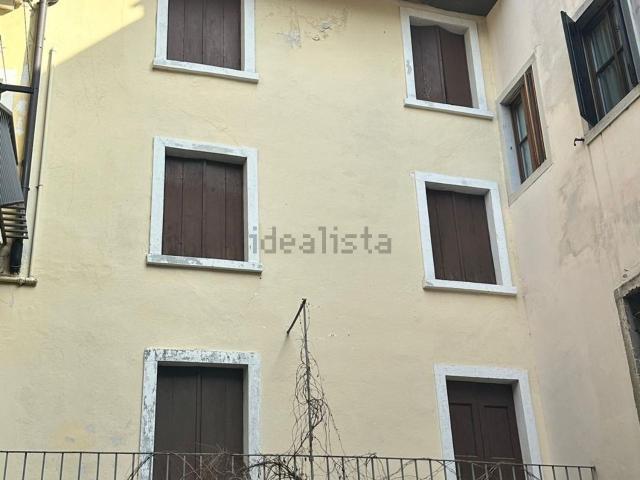 Appartamento in vendita a Comunità della Vallagarina, Borgo Sacco