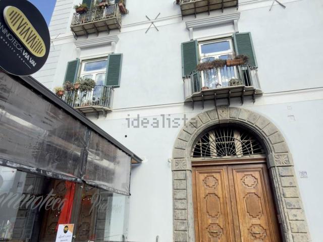 Appartamento in vendita a Salerno, Campania