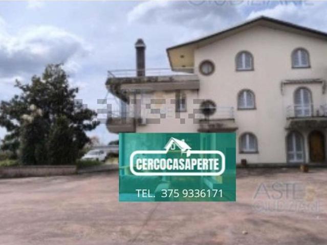 Appartamento in vendita a Larciano, Toscana
