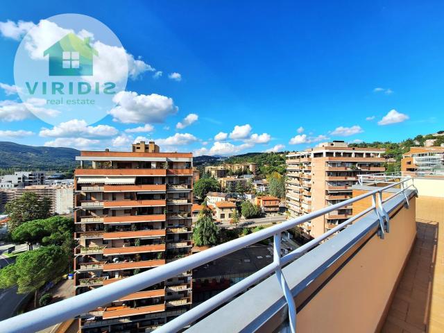 Attico in vendita a Perugia, Madonna Alta