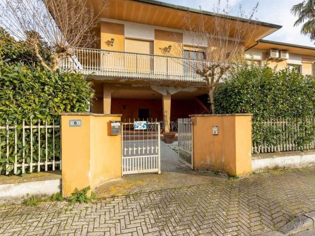 Appartamento in vendita a Crespina Lorenzana, Cenaia
