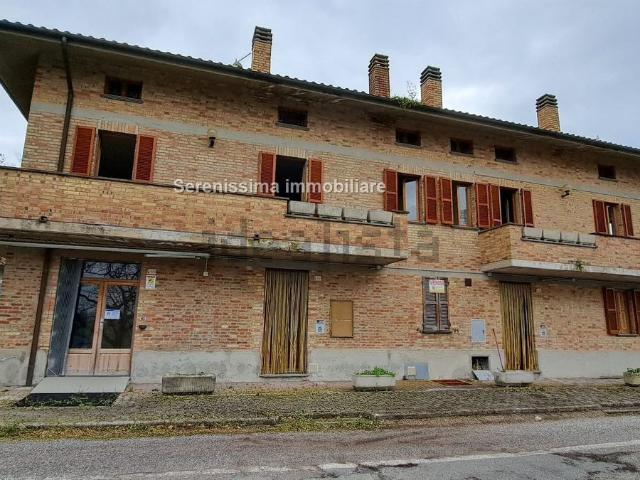 Appartamento in vendita a Urbino, Pesaro e Urbino