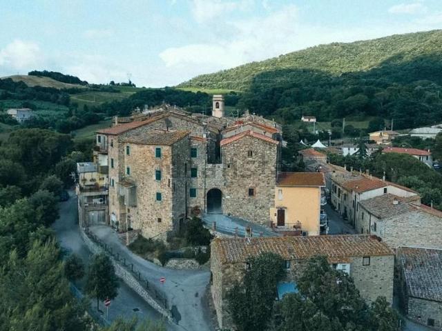 Appartamento in vendita a Monteverdi Marittimo, Toscana