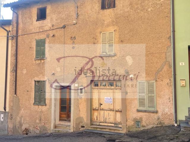 Appartamento in vendita a Comunità Montana del Piambello, Cuasso Al Monte