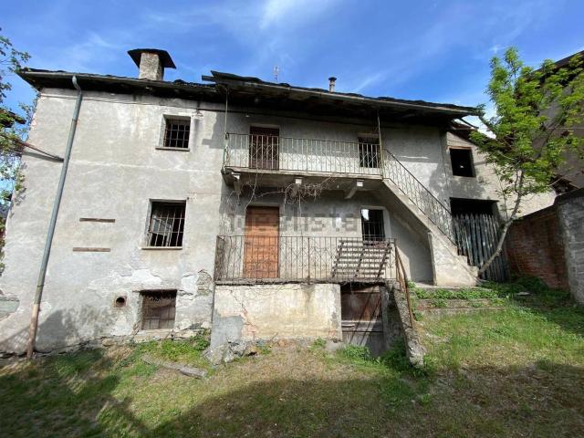 Appartamento in vendita a Fenis, Aosta