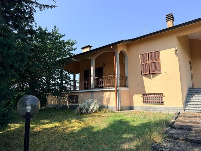 Appartamento in vendita a Roccabianca, Reggio Emilia