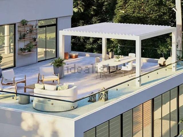 Attico in vendita a Desenzano Del Garda, Brescia