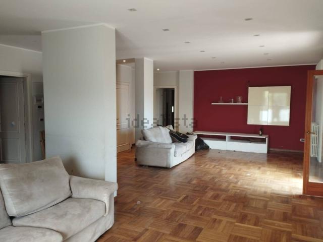 Appartamento in vendita a Pescara Colli, Pescara