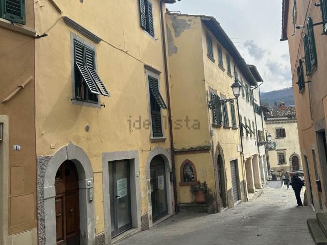 Appartamento in vendita a Unione di Comuni Valdarno e Valdisieve, Pelago